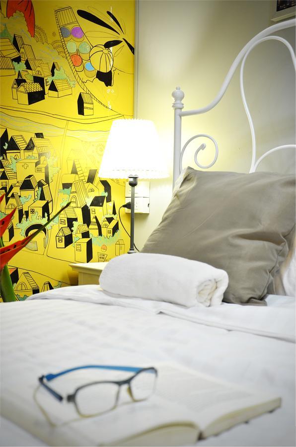 Goodfellas Thong Lo Hostel #Check In Time Needed# Banguecoque Exterior foto